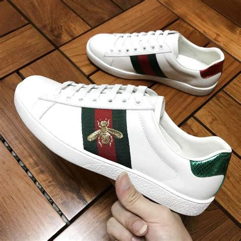 GUCCI Scarpe Uomo .